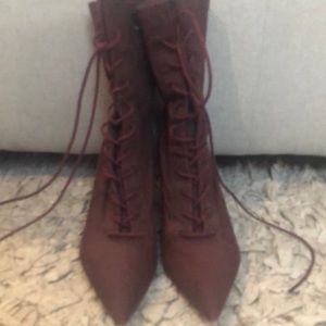 Yeezy Season 5 Burgundy shoe